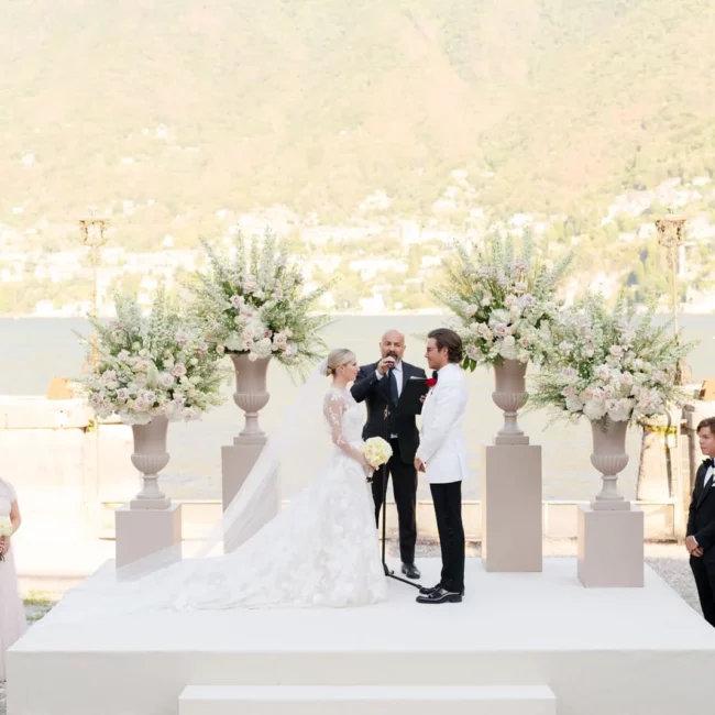 Glamourous wedding on lake Como